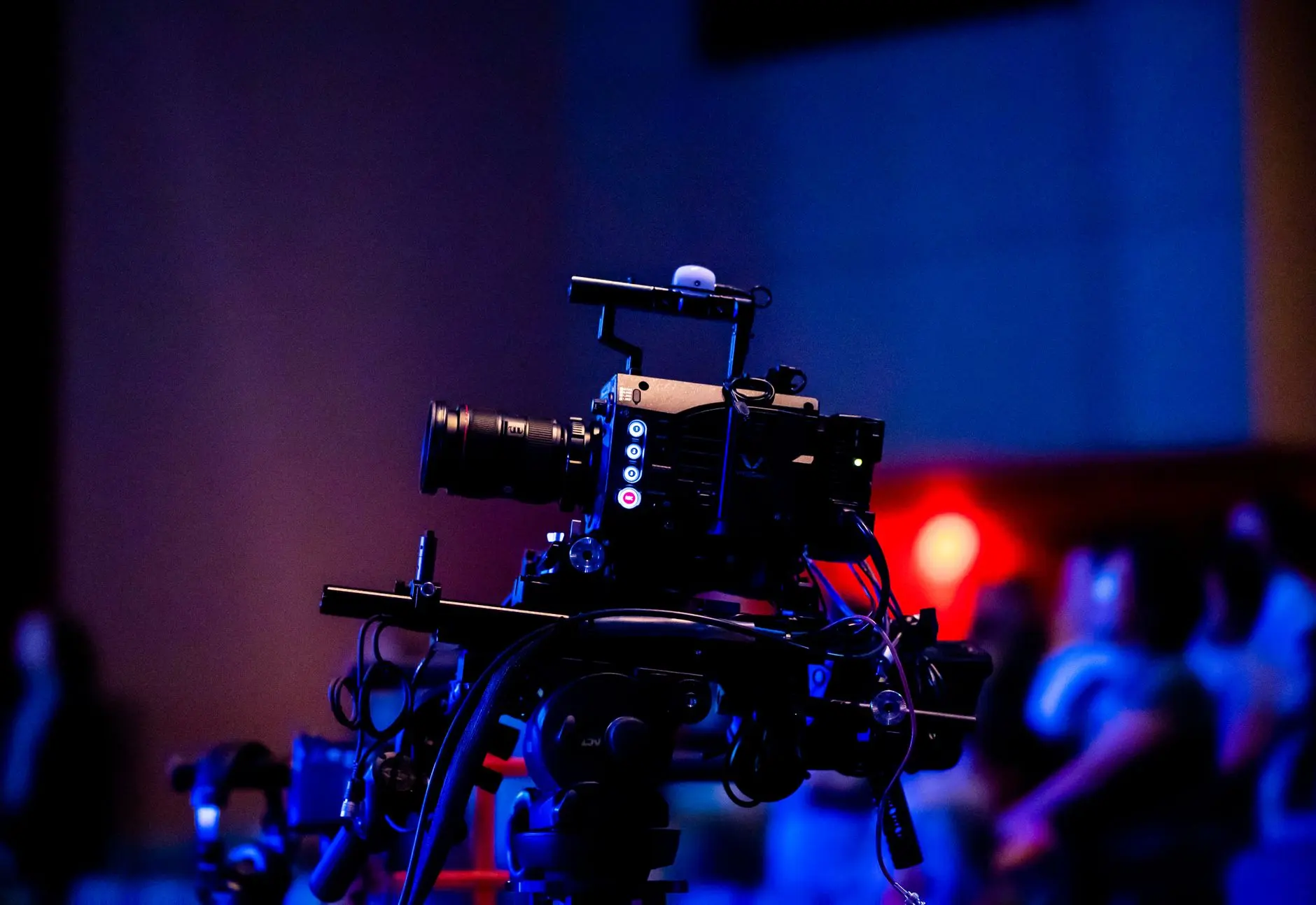 基于家庭理财网的企业财务咨询流程优化与智能分析方案